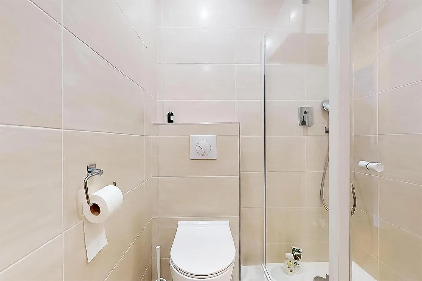F2 Trocadero Apartment Paris France