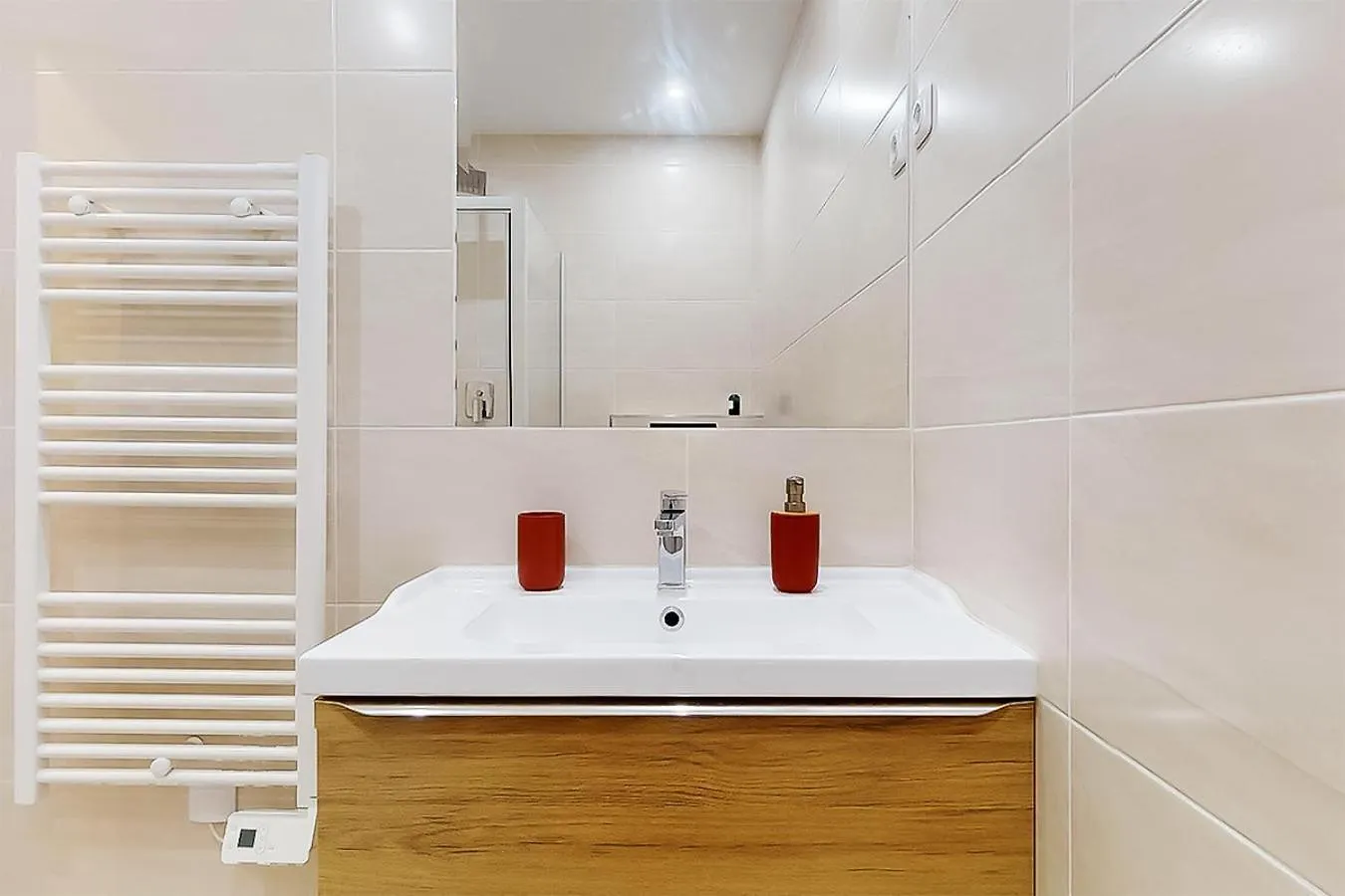 F2 Trocadero Apartment Paris